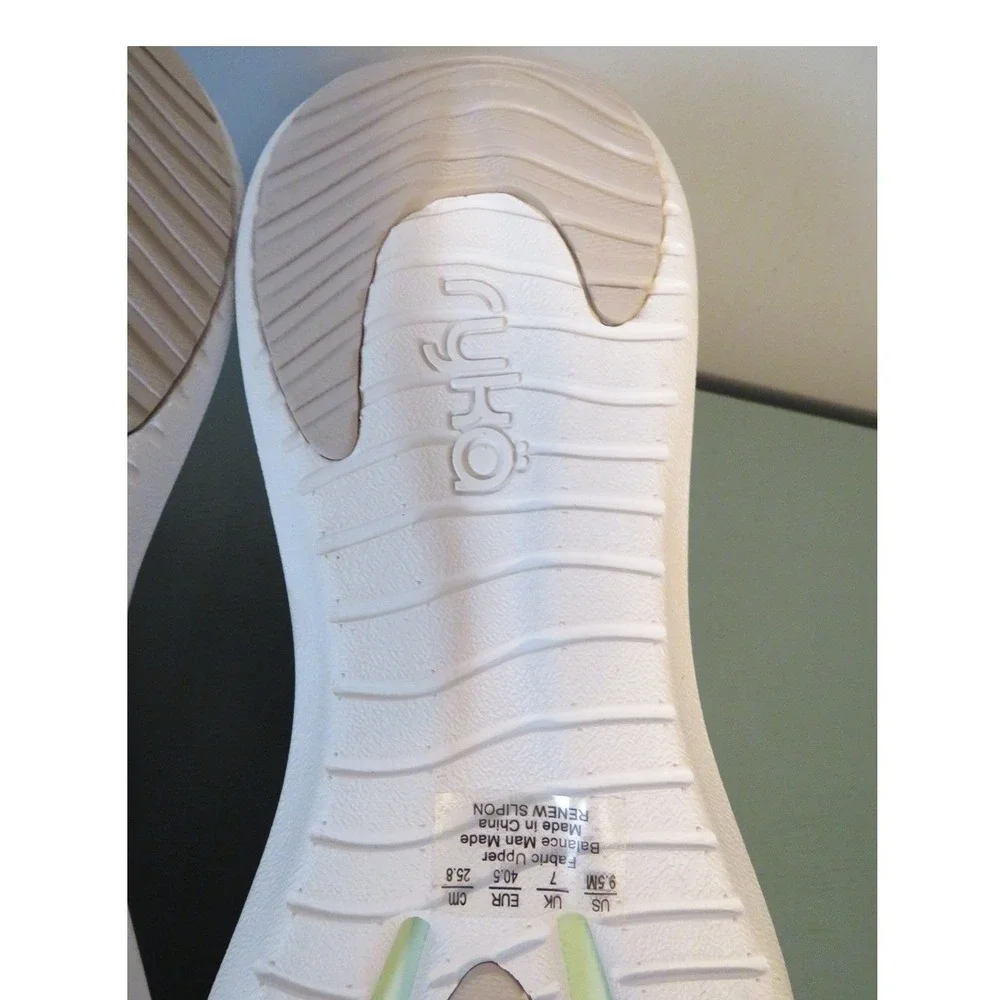 New Ryka Renew Recovery Bungee Slip-On Sneaker Size 9.5 Washable In French Beige